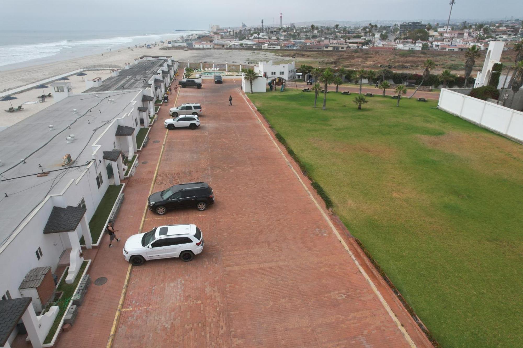 Quinta Pacifica Beachfront Villas Rosarito Exterior photo